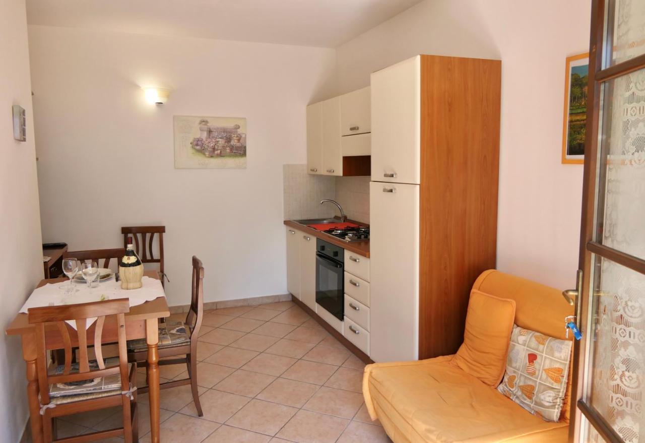 Chalet Elena In Montescudaio, Ground Floor With Fenced Garden Exterior foto